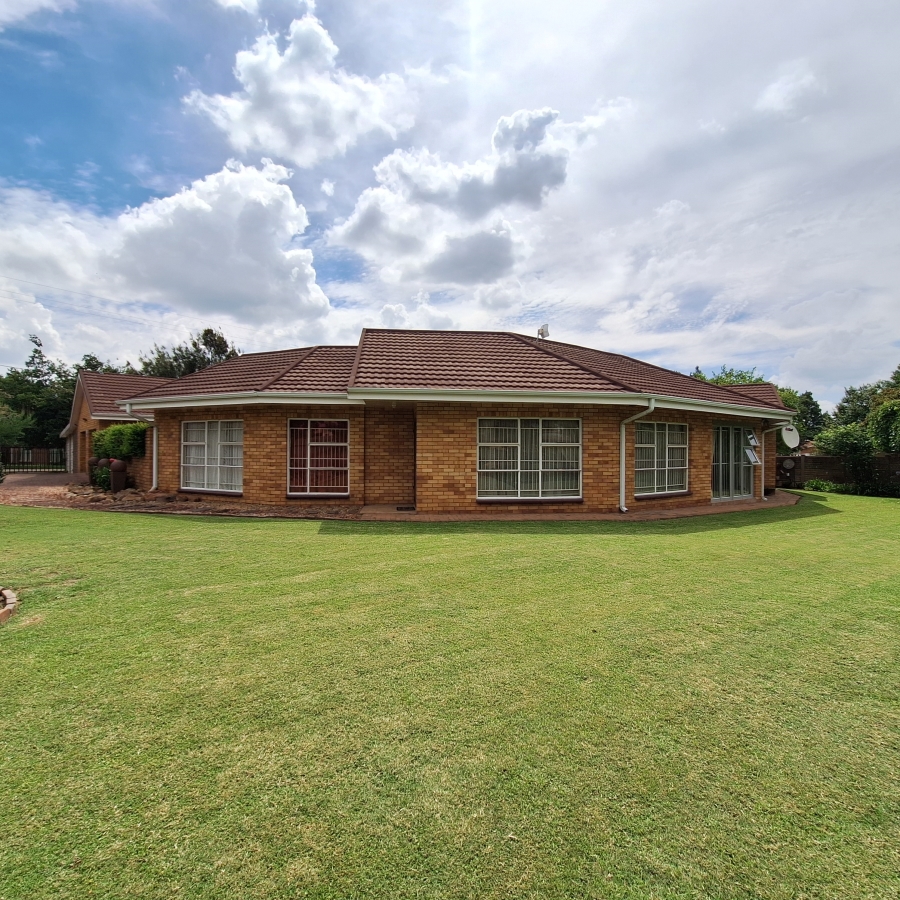 5 Bedroom Property for Sale in Villiers Free State